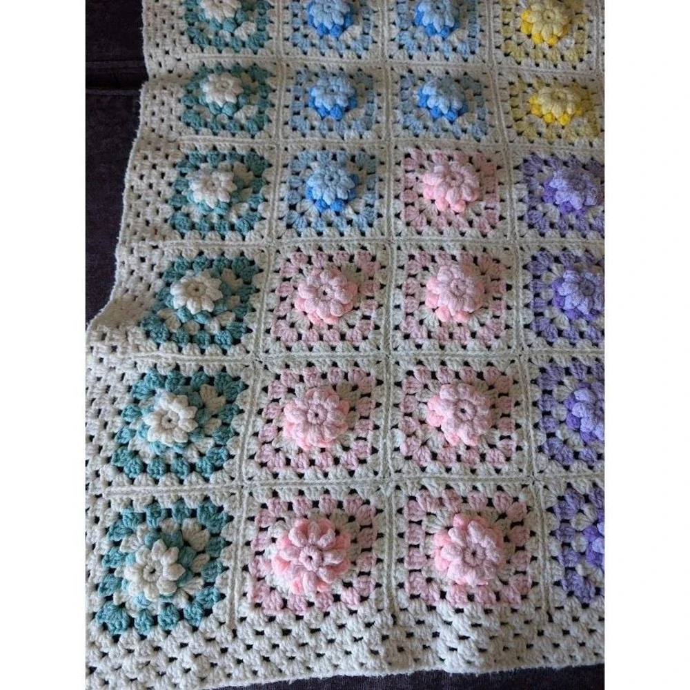 Vintage 3D Crochet Flower Granny Square Blanket 56x40 Afghan Throw Kids Nursery
